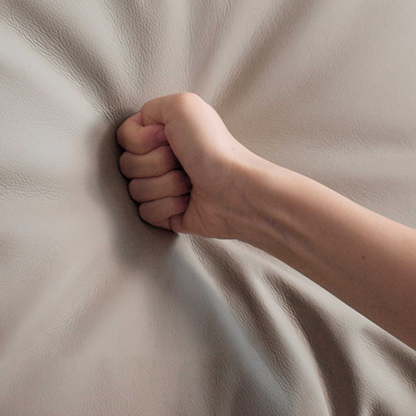 Connery Elevate Floating Leather Sofa